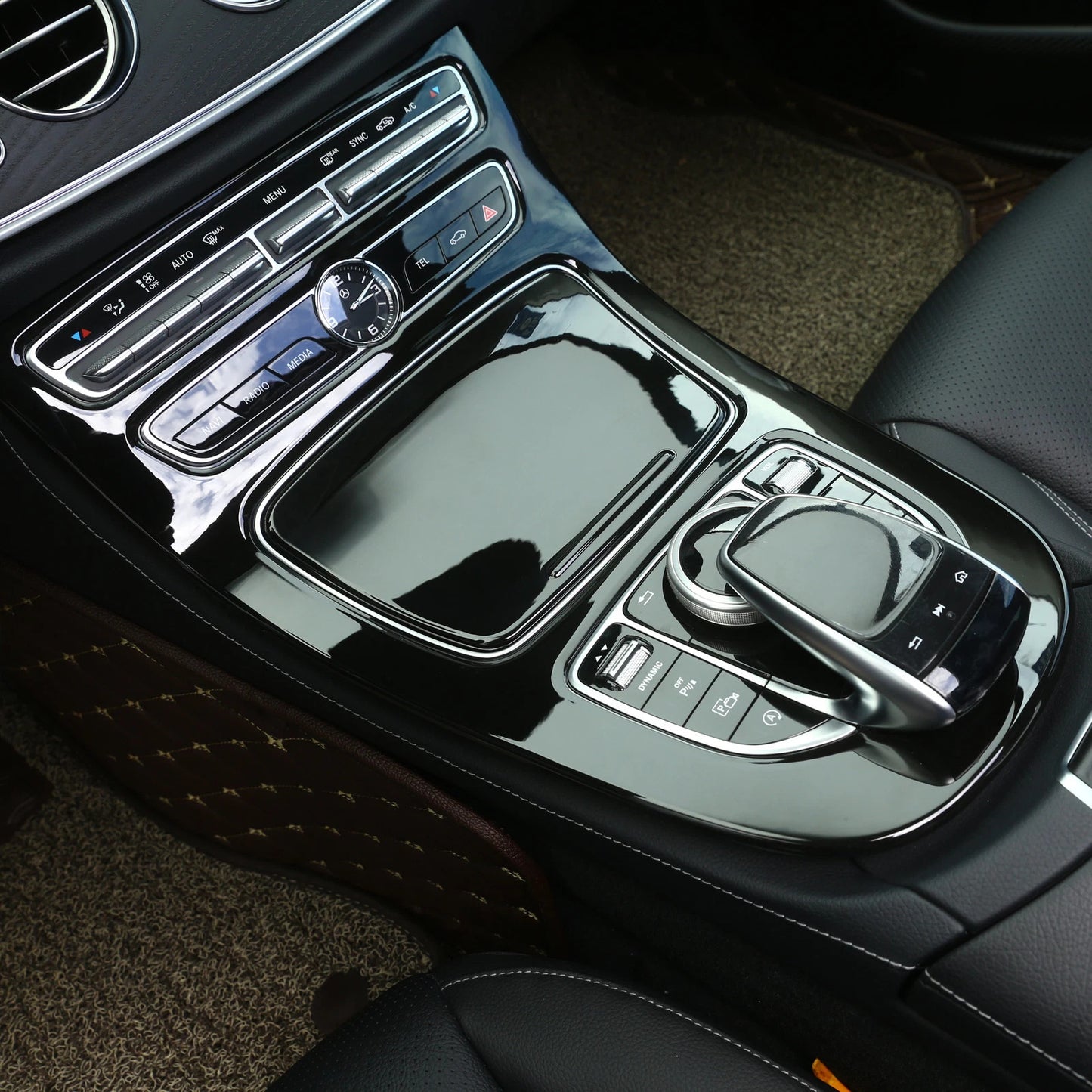 Passend für Mercedes E Klasse W213 2016-2018 Mittelkonsole Blende