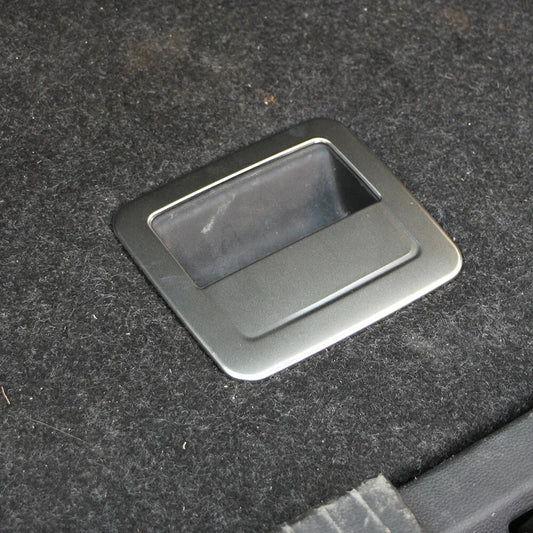 Passend für VW T-Roc Kofferraum Griff Rahmen Blende Silber Aufwertung