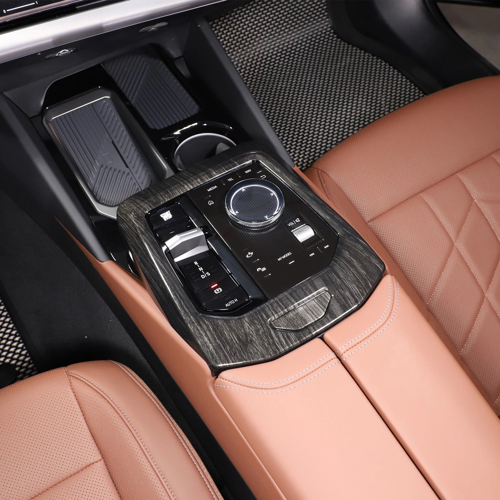 Passend für BMW G60 G61 ab 2024 Mittelkonsole Blende