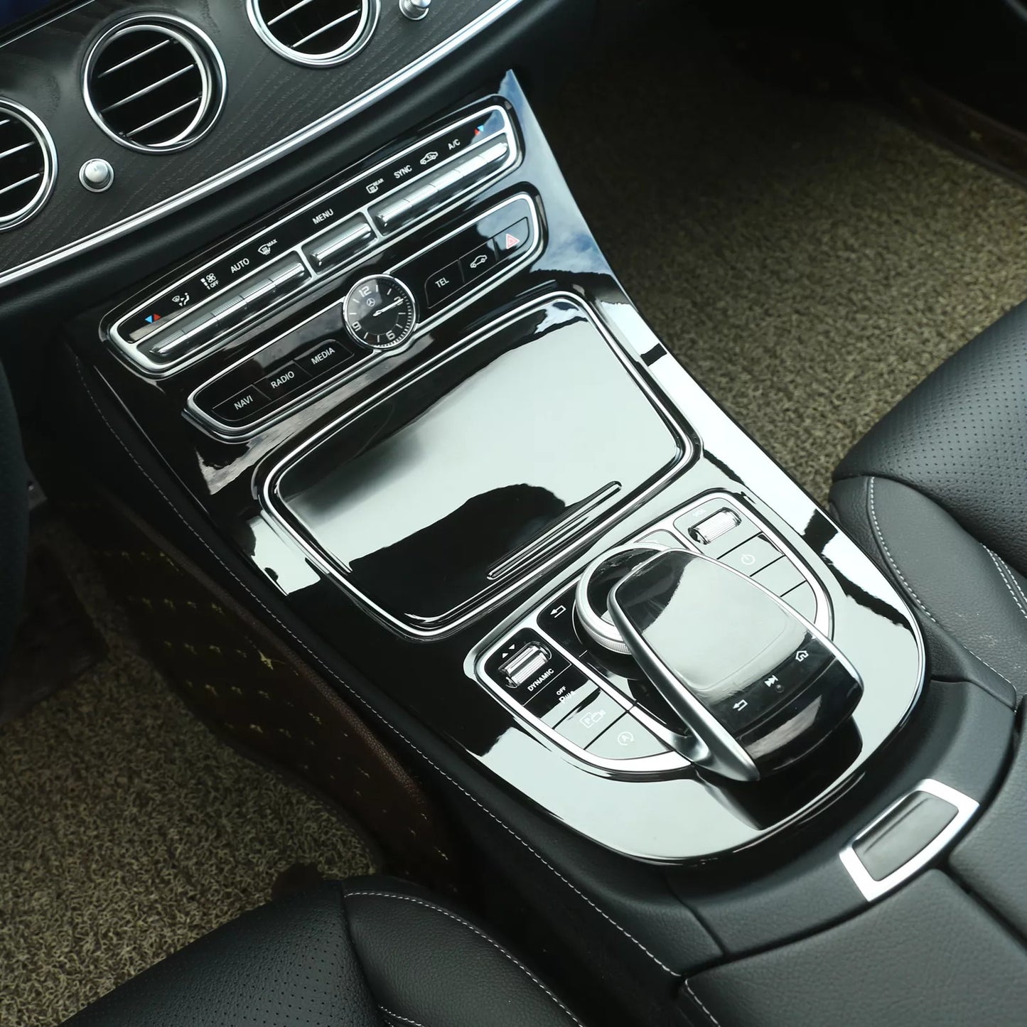 Passend für Mercedes E Klasse W213 2016-2018 Mittelkonsole Blende