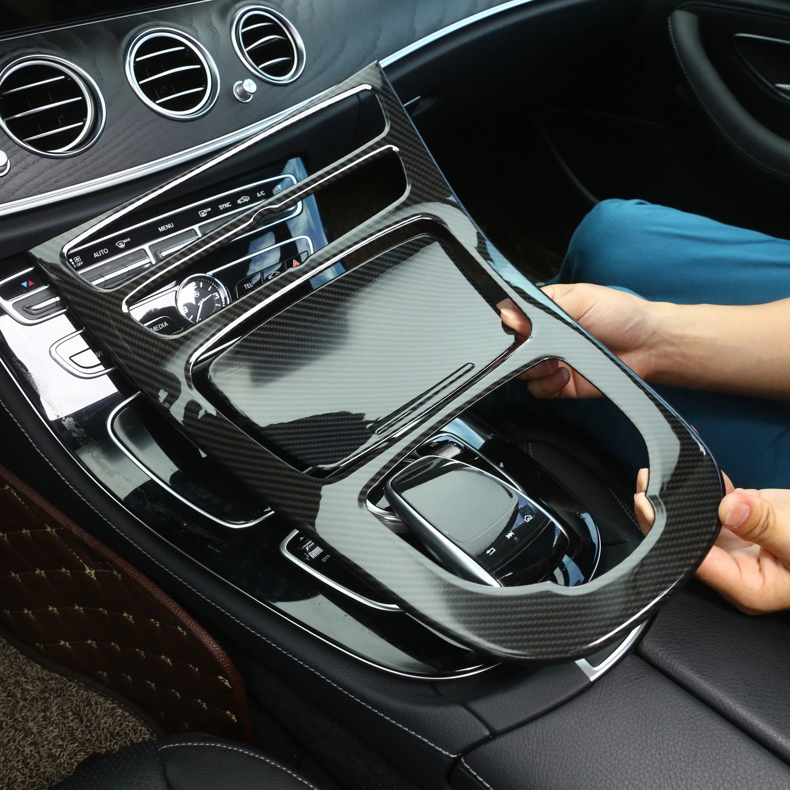 Passend für Mercedes W213 2016-2018 Mittelkonsole Blende