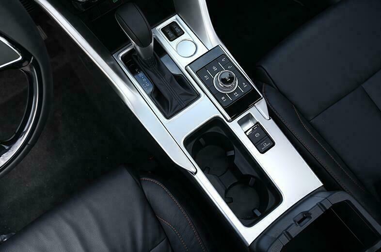 Passend für Mitsubishi Eclipse Cross Mittelkonsole Blenden Rahmen Abdeckung