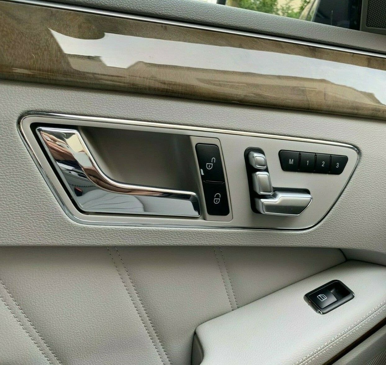 Passend für Mercedes Benz W212 X204 W204 W246 W166 W218 X166 Blende Sitze Rahmen