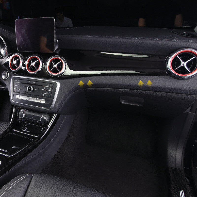 Passend für Mercedes GLA CLA Cockpit Armatur Blende Abdeckung Rahmen Tuning