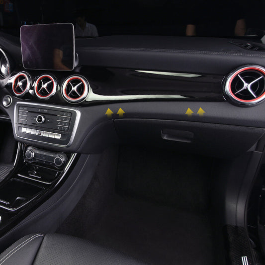 Passend für Mercedes GLA CLA Cockpit Armatur Blende Abdeckung Rahmen Tuning