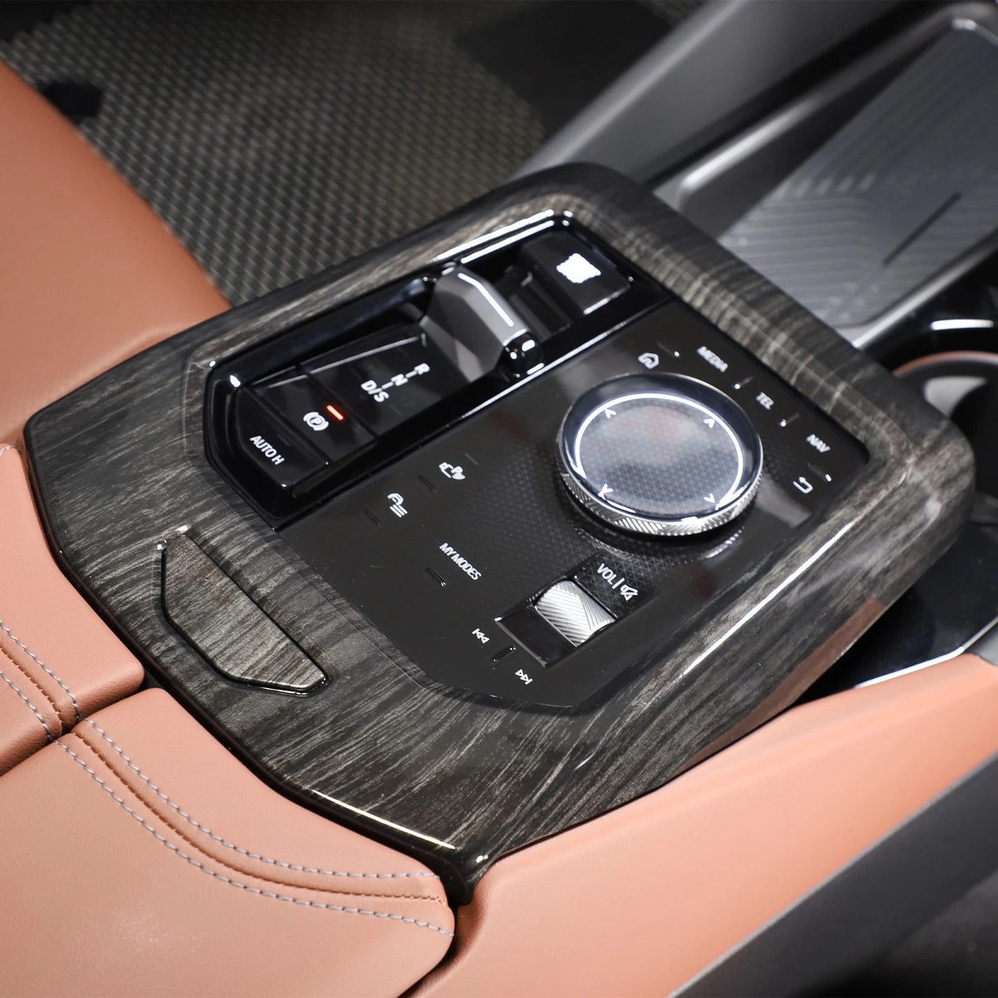 Passend für BMW G60 G61 ab 2024 Mittelkonsole Blende