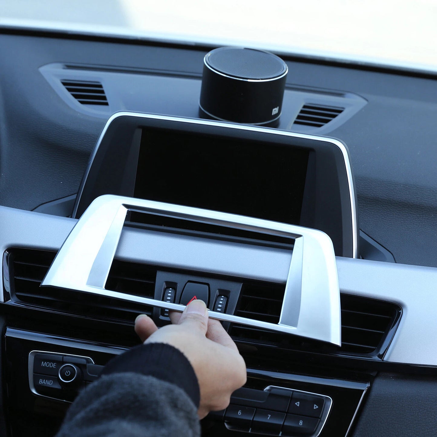 Passend für Bmw X1 F48 2016-2017 Navigation Blende