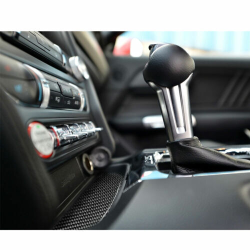 Passend für Ford Mustang 15-19 Ablagefach Blenden Abdeckung Carbon